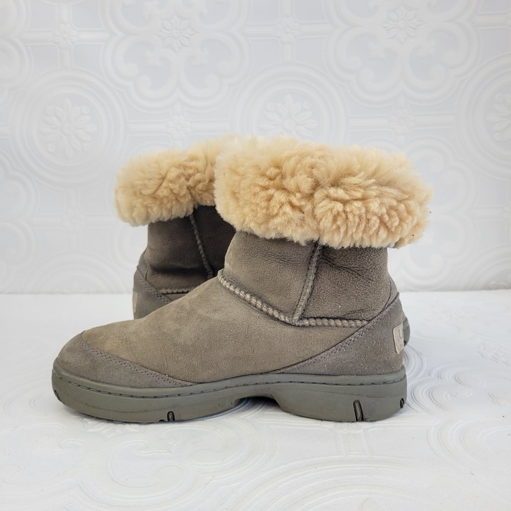 UGG Australia Ultimate Short 5275 Womens Boots Size 7‎ Gray Sheepskin - Picture 9 of 16